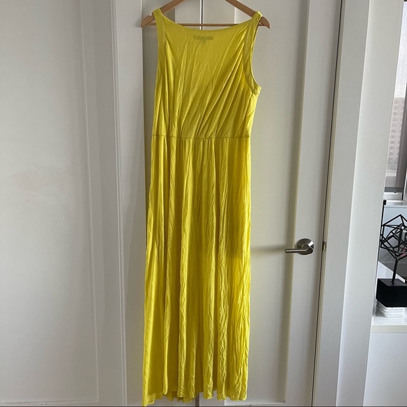 Yellow Flowy maxi dress - Picture 10 of 10